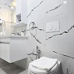 شقة Jona's Luxury Escape ساراندا