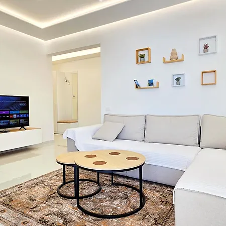 Jona's Luxury Escape Saranda