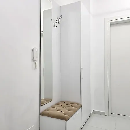 Jona's Luxury Escape *