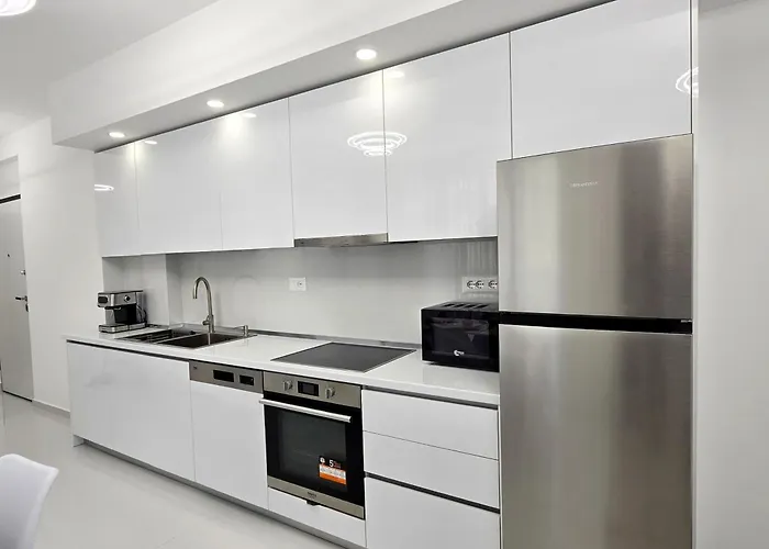 Jona's Luxury Escape Daire Saranda