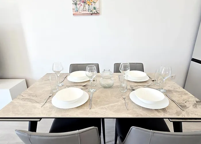 Jona's Luxury Escape *