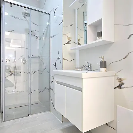 Jona's Luxury Escape Apartman Saranda