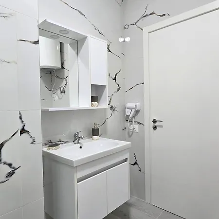 Jona's Luxury Escape Apartman Saranda