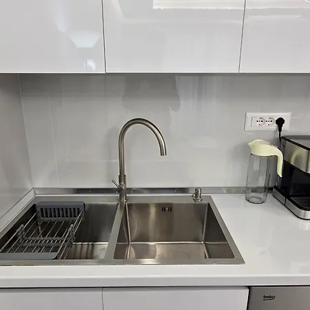 Jona's Luxury Escape Sarandë