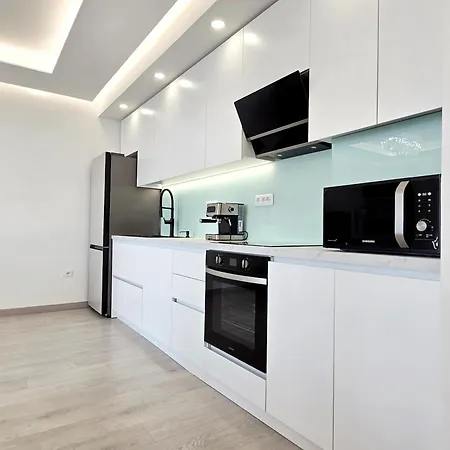 Jona's Luxury Escape