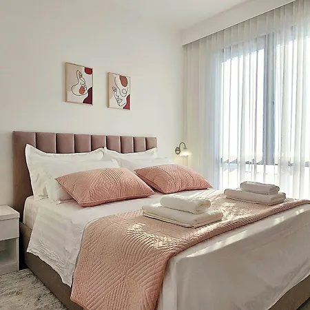 Jona's Luxury Escape Saranda