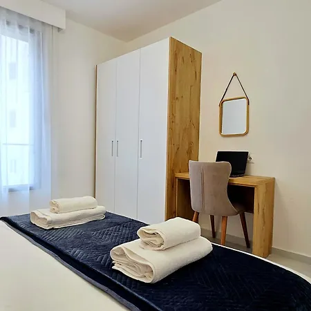 Jona's Luxury Escape Apartment