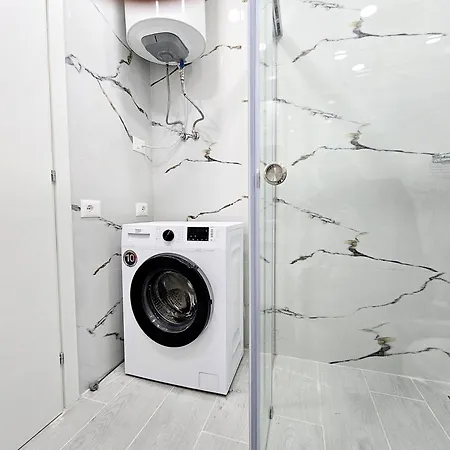 Jona's Luxury Escape Sarandë