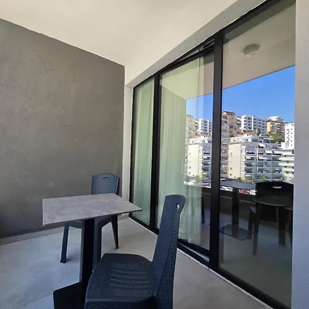 Jona's Luxury Escape *