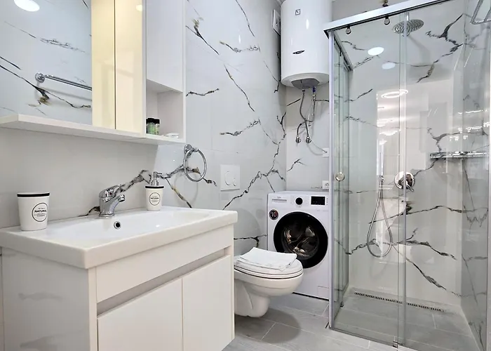 Jona's Luxury Escape *