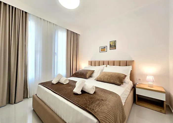 Jona's Luxury Escape