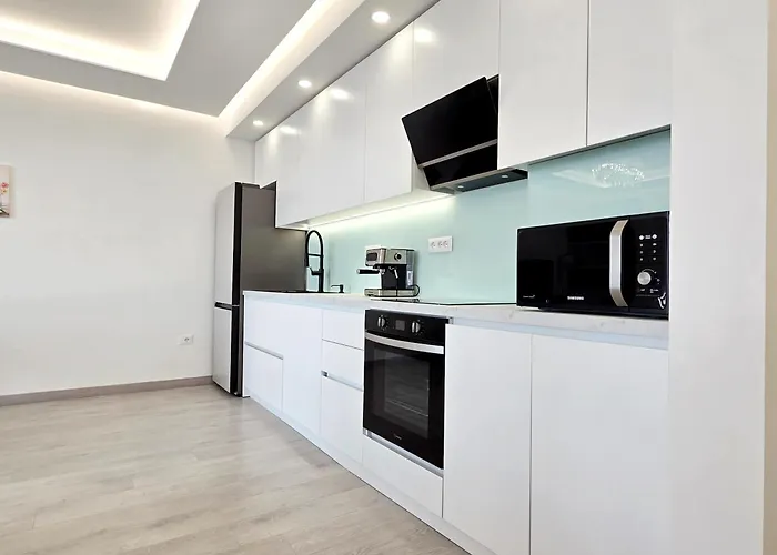 Jona's Luxury Escape