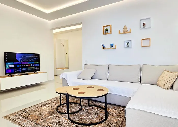 Jona's Luxury Escape Sarandë